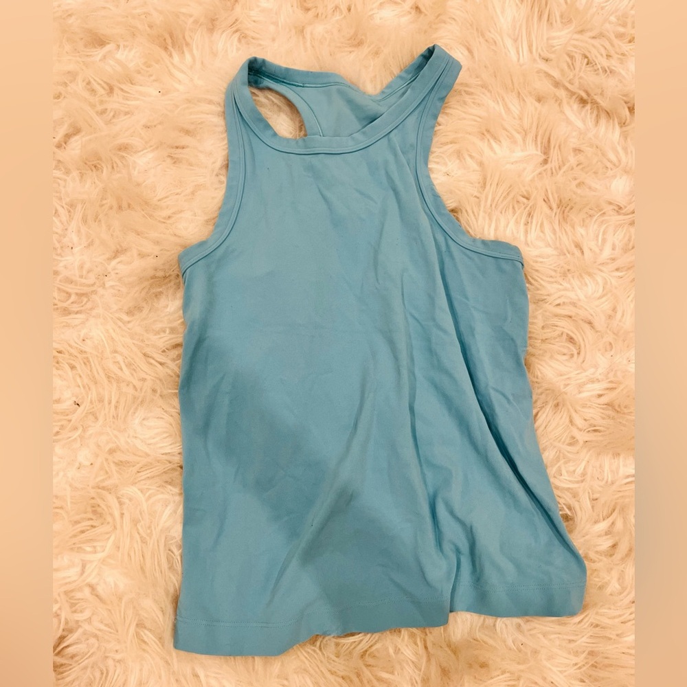COPY - BLUE LULULEMON TANK!!💖✨